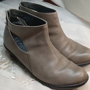 Dansko grey ankle boots size 40